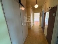 Komárom Lakás (panel)