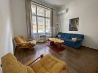 Eladó lakás (téglaépítésű) Budapest VI. kerület, 58m2