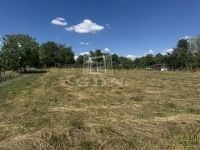 Eladó telek Úrhida, 1577m2