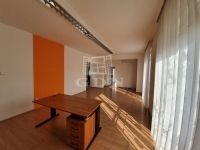 Kiadó iroda Székesfehérvár, 70m2