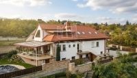 Eladó családi ház Pákozd, 334m2
