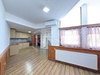 Kiadó lakás (téglaépítésű) Székesfehérvár, 117m2