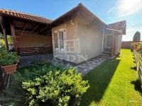 For sale semidetached house Üllő, 61m2