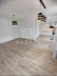 Eladó lakás (téglaépítésű) Pécs, 85m2