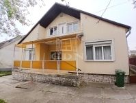 Eladó családi ház Öskü, 110m2