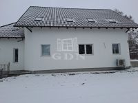 Balatonakarattya Lakás