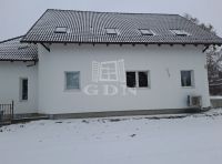 Balatonakarattya Lakás