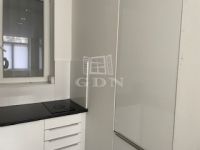 Budapest II. kerület Lakás (csúsztatott zsalu)