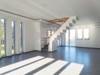 Eladó családi ház Balatonszárszó, 213m2