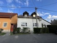 Eladó családi ház Budapest XV. kerület, 150m2