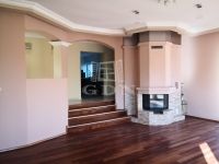 Eladó családi ház Pilisborosjenő, 250m2