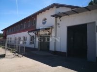 Eladó üzlethelyiség Szentendre, 1060m2