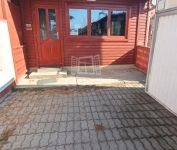 Verkauf gewerbe - geschäftsräume Érd, 180m2