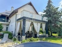 For sale family house Budapest XVI. district, 290m2