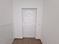 Hatvan Lakás (téglaépítésű)