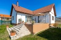 Eladó családi ház Nagytarcsa, 185m2