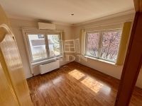 Maglód Üzlethelyiség