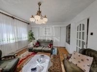 Hatvan Üzlethelyiség