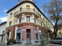Eladó lakás (téglaépítésű) Kecskemét, 80m2