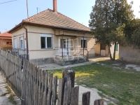 Eladó családi ház Felsőlajos, 72m2