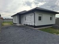 For sale family house Bugyi, 94m2