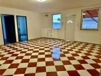 Kiskunlacháza Családi ház