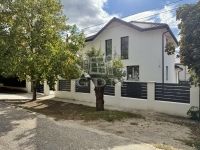 Eladó családi ház Budapest XVI. kerület, 232m2