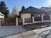 For sale family house Pécel, 83m2