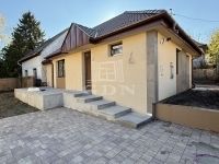 Pécel Családi ház