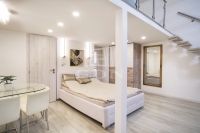 Eladó lakás (téglaépítésű) Budapest VI. kerület, 140m2