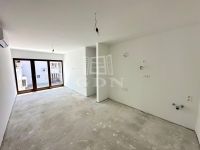 Eladó lakás (téglaépítésű) Vác, 61m2