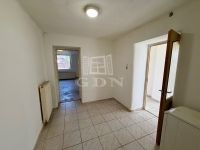 Váchartyán Családi ház