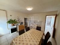 Váchartyán Családi ház