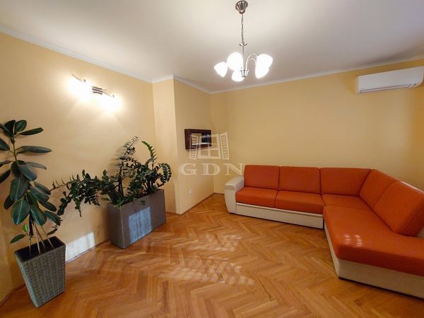 Miete Budapest XIV. kerület Wohnung (Ziegel)