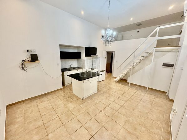 Eladó Budapest VIII. kerület Lakás