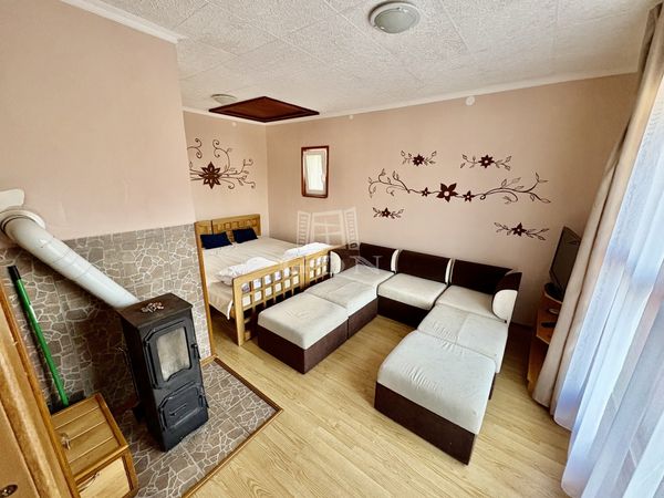 Eladó Dömös Családi ház