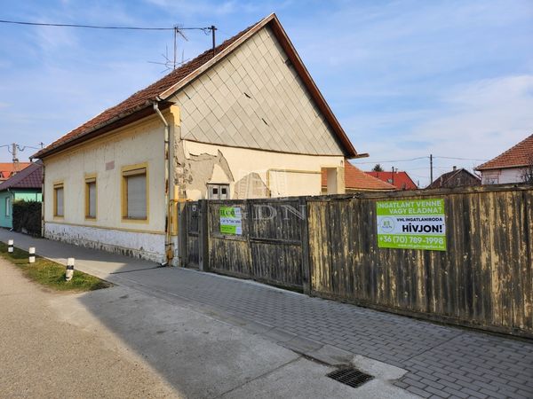 Verkauf Polgár Einfamilienhaus