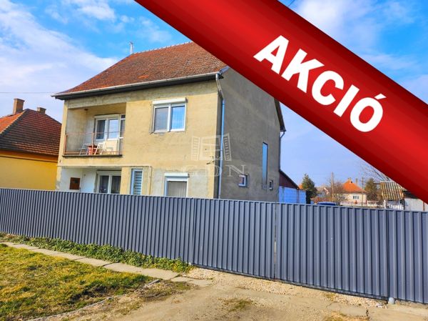 For sale Polgár Family House