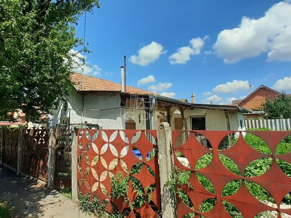 Eladó Debrecen Családi ház
