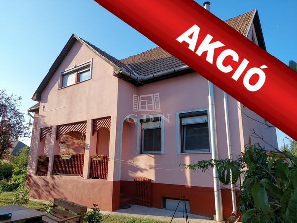 For sale Újfehértó Family House