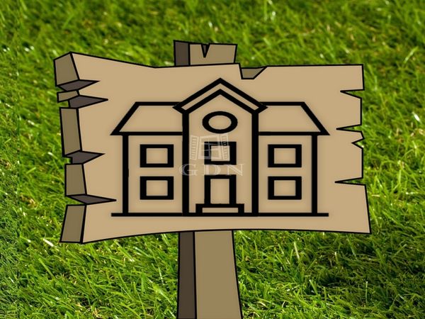 出卖 Hajdúnánás 土地