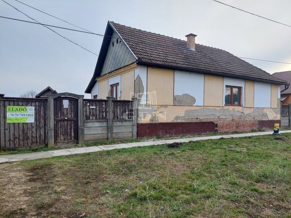 Eladó Hajdúnánás Családi ház