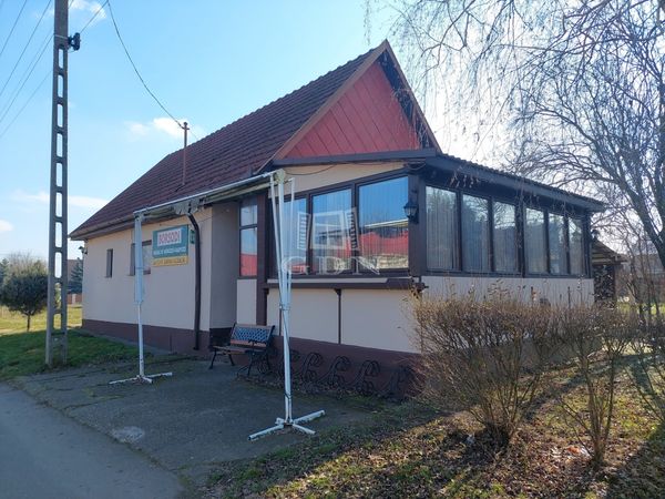 Eladó Kálmánháza Vendéglátás