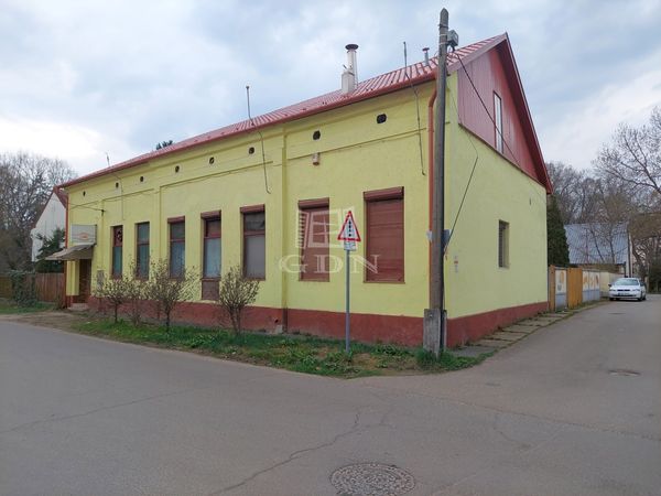 出卖 Hajdúdorog 商业用 - 店铺