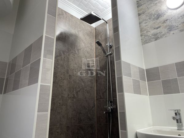 Eladó Budapest XVIII. kerület Lakás (téglaépítésű)