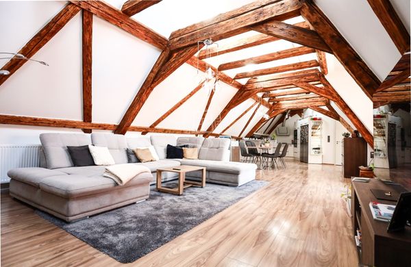 出卖 Győr 公寓房