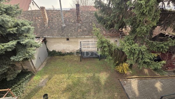 Eladó Budaörs Sorház