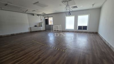 Budapest, III. kerület Üzlethelyiség - 1.200.000 Ft