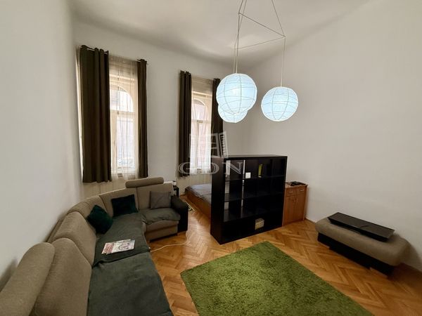 Eladó Budapest VI. kerület Lakás