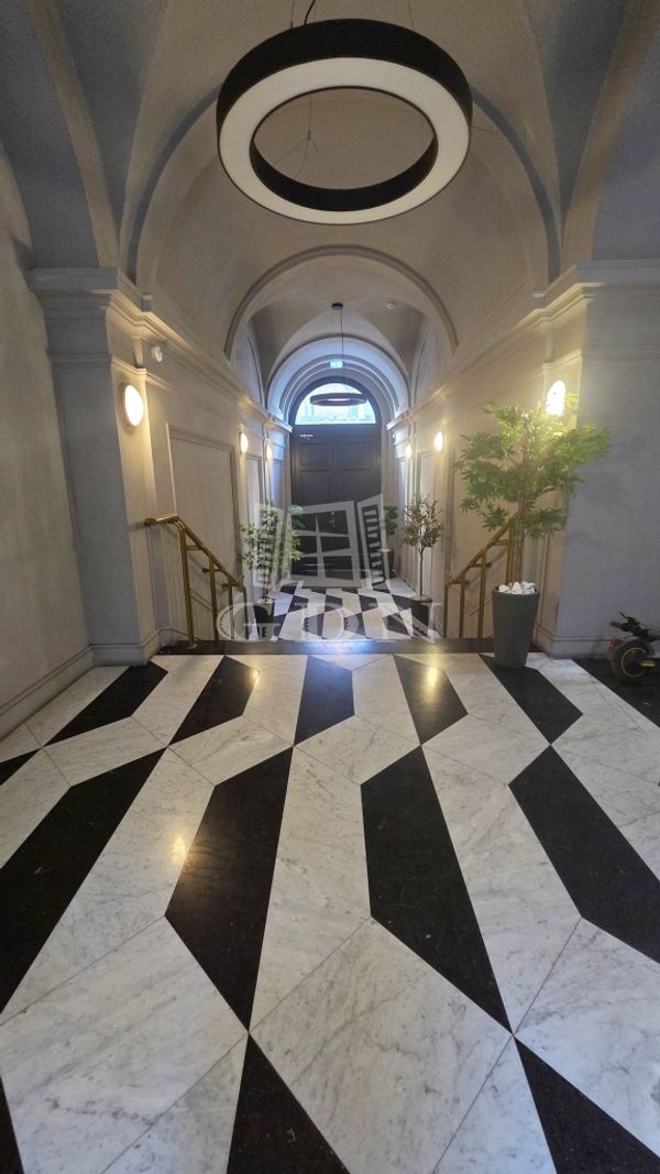 Kiadó Budapest VI. kerület Lakás (téglaépítésű)